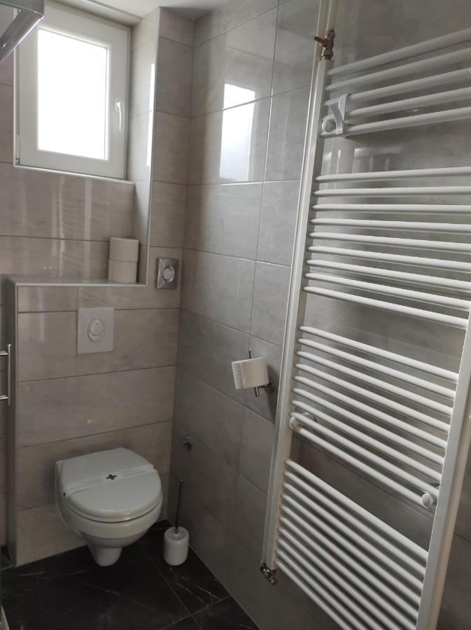 קארלובץ Happy Apartment מראה חיצוני תמונה