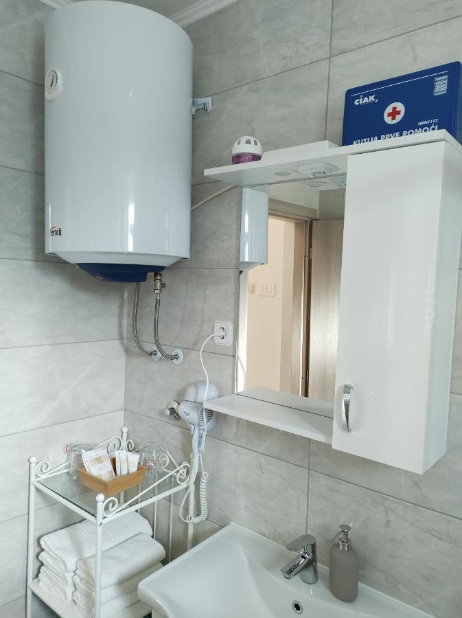 קארלובץ Happy Apartment מראה חיצוני תמונה